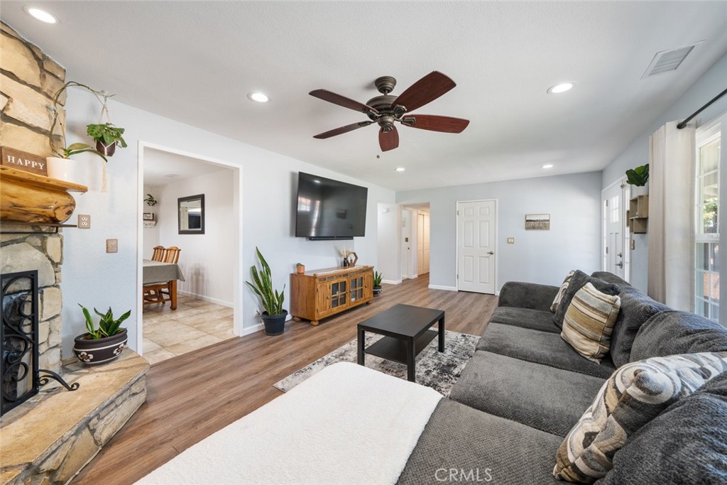 1304 Division Street