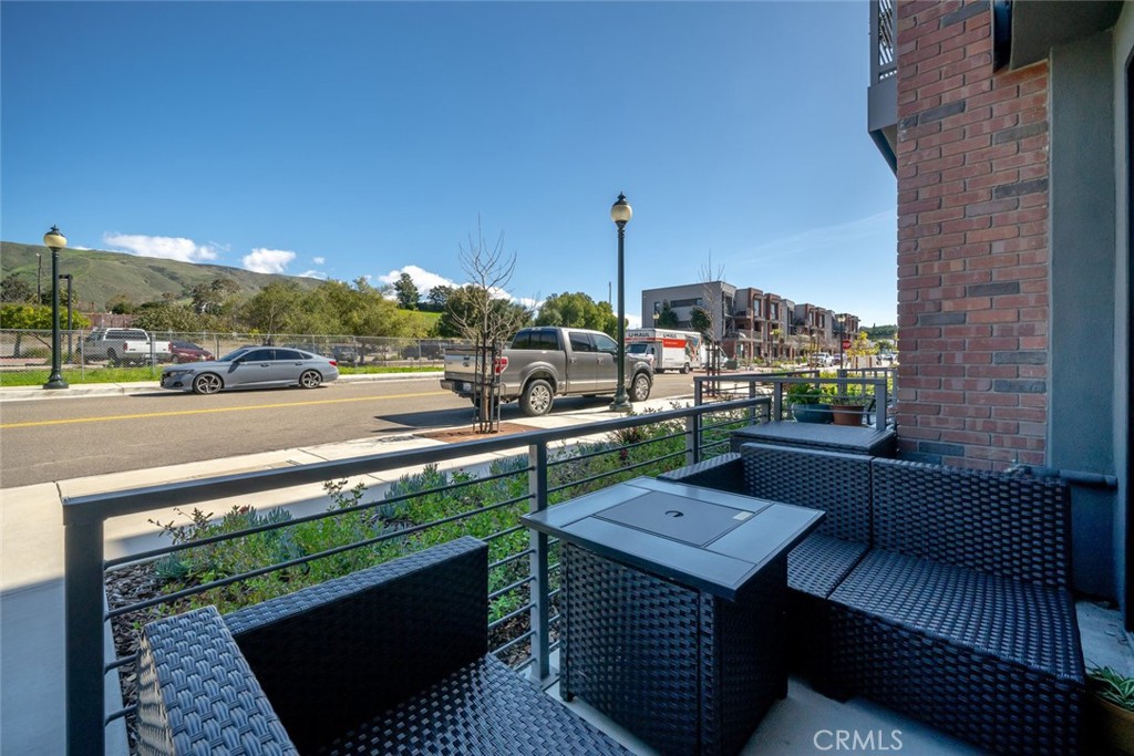 2375 victoria Avenue 104