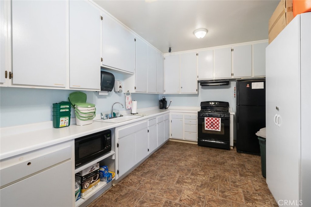 2700 Cienaga Street 53