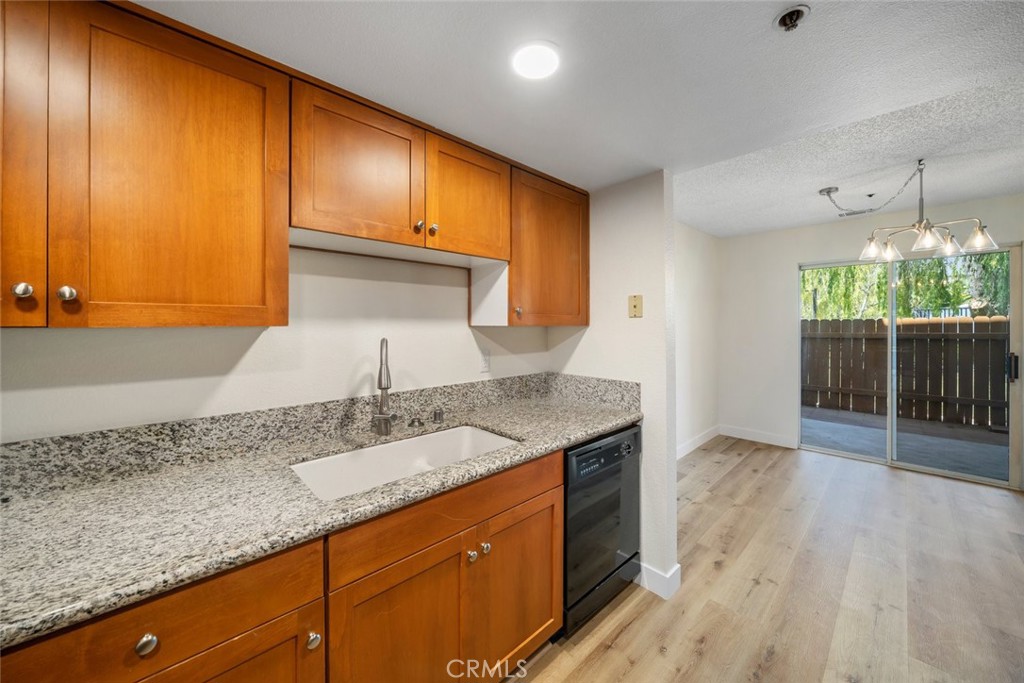 1033 Southwood Drive S