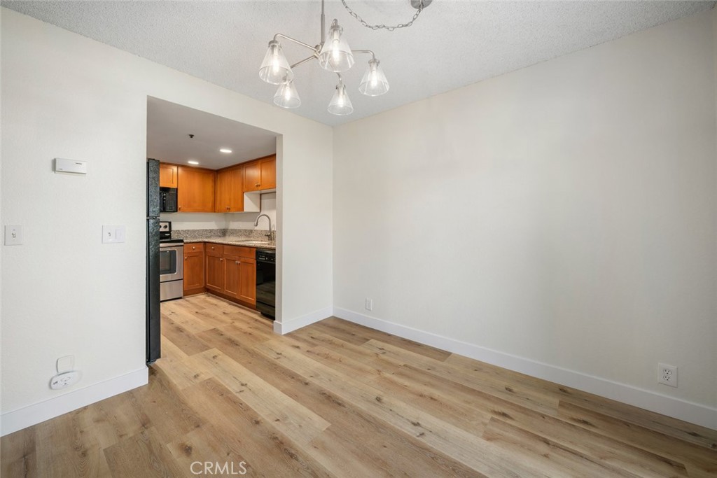 1033 Southwood Drive S