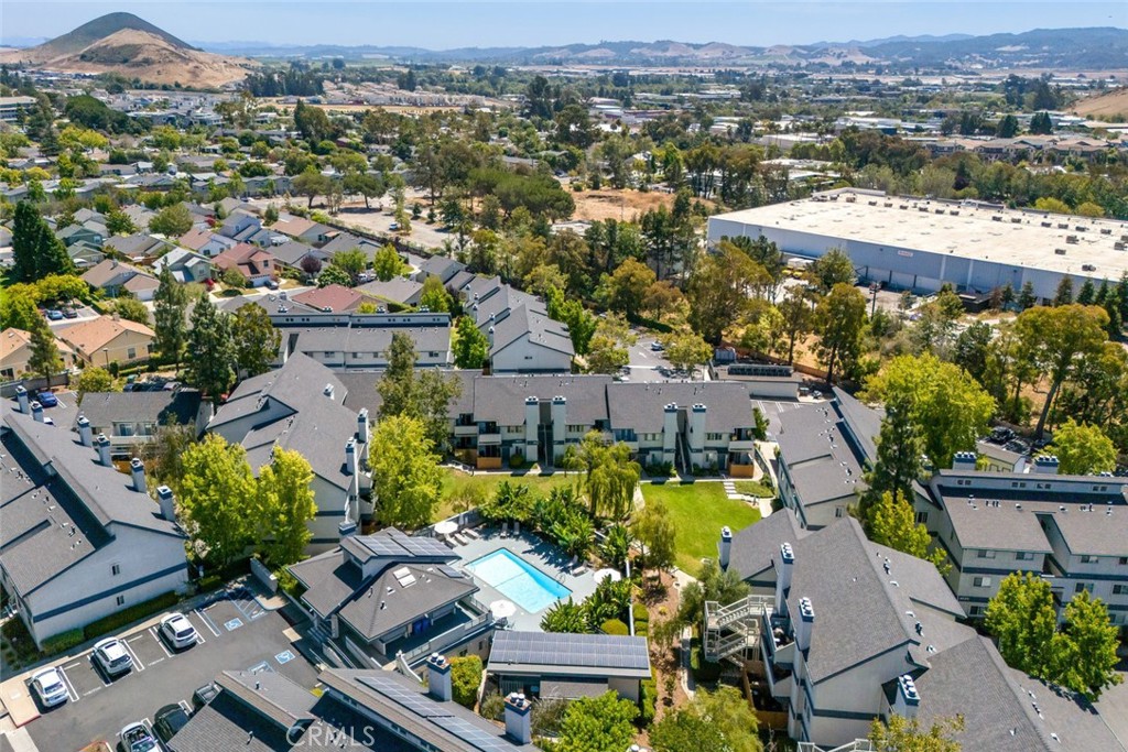 1033 Southwood Drive S