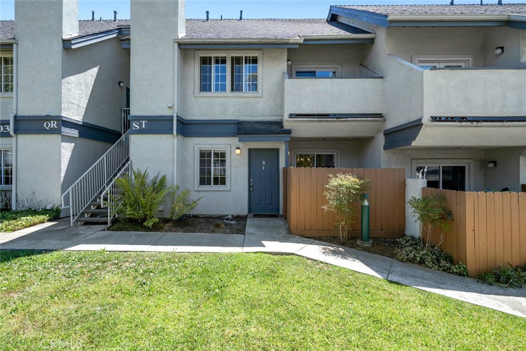 1033 Southwood Drive S