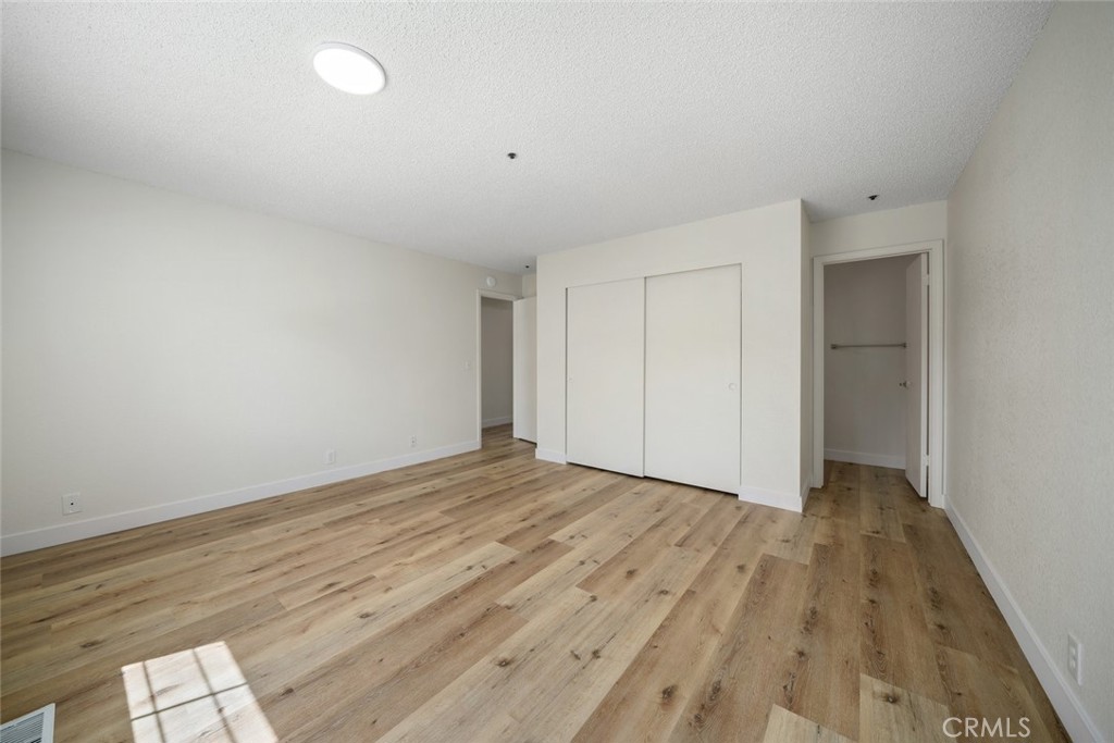 1033 Southwood Drive S