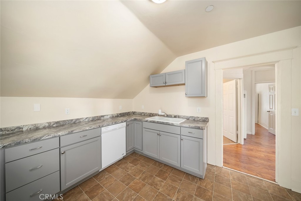 8740 El Camino Real A