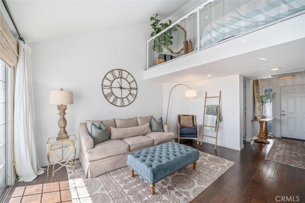 380 Foothill