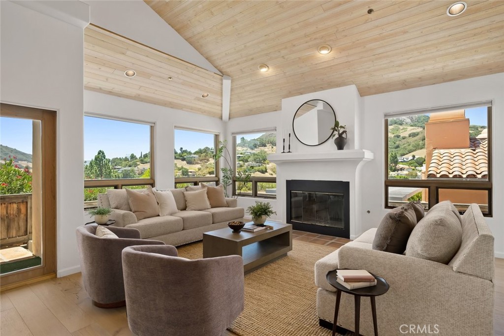 333 Twin Ridge