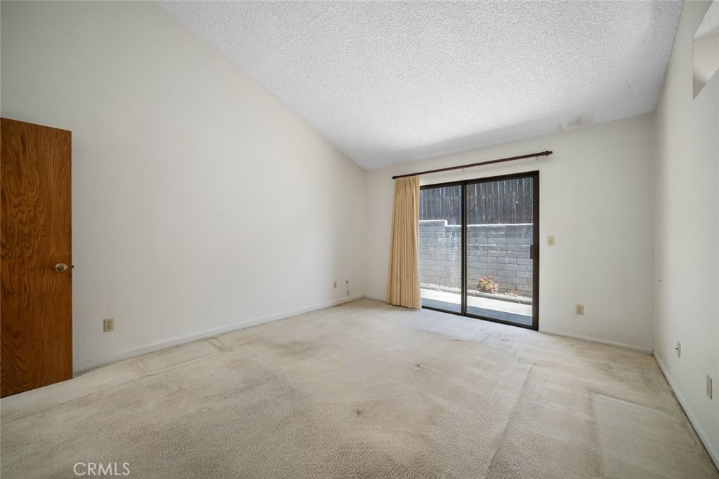 1360 Laurel 3