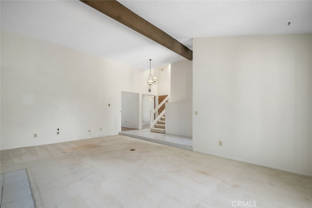 1360 Laurel 3