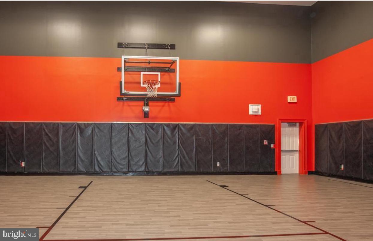 4850 EISENHOWER AVENUE 322