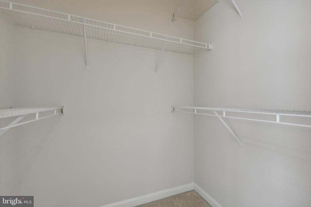 4850 EISENHOWER AVENUE 322