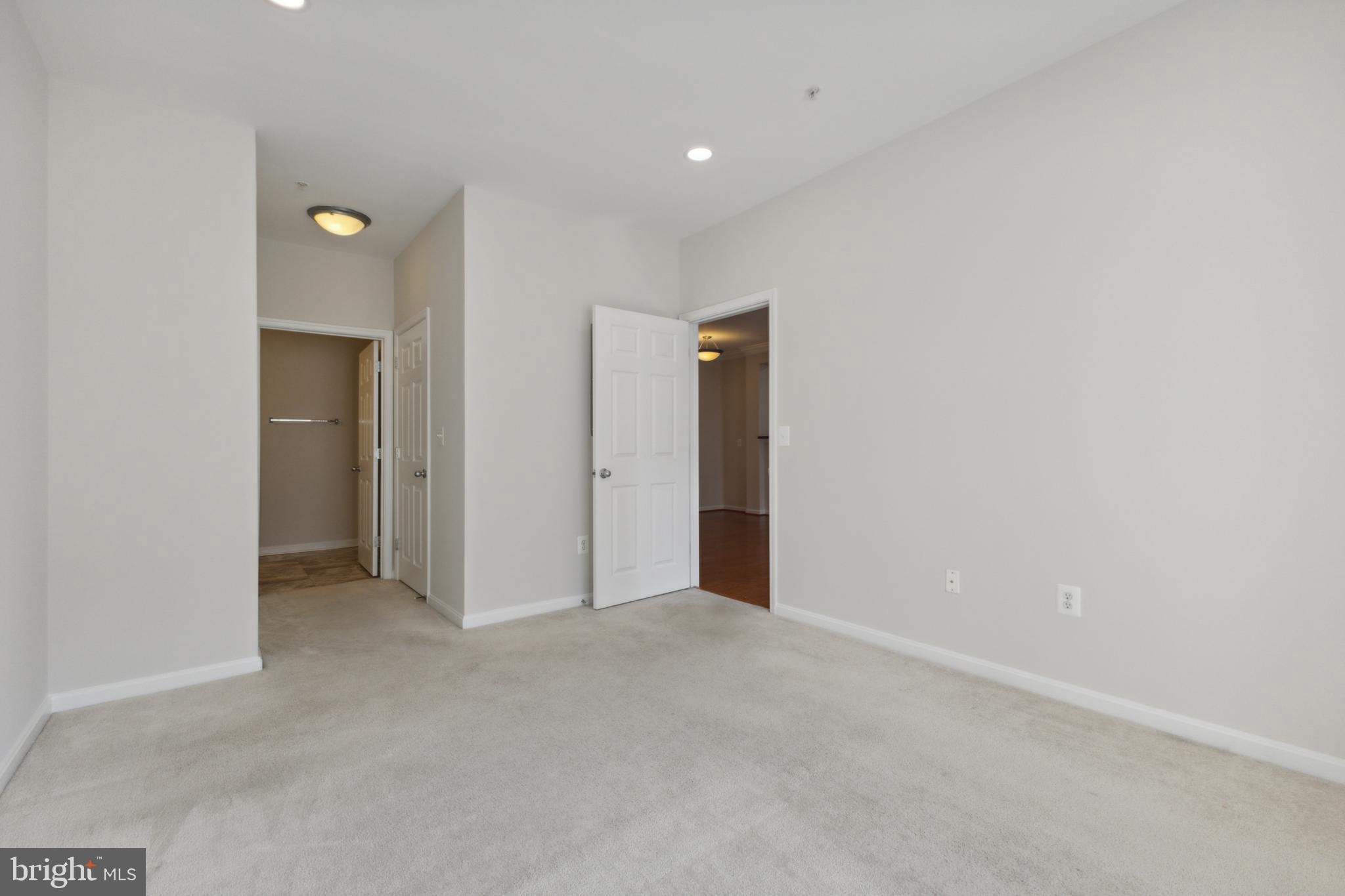 4850 EISENHOWER AVENUE 322