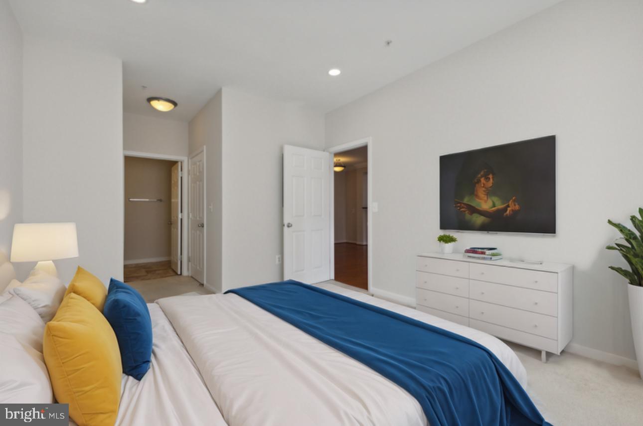 4850 EISENHOWER AVENUE 322