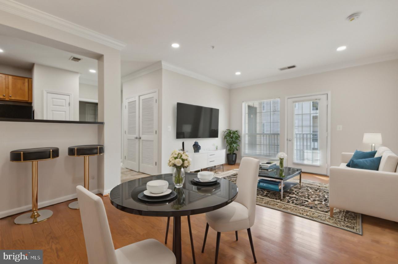 4850 EISENHOWER AVENUE 322