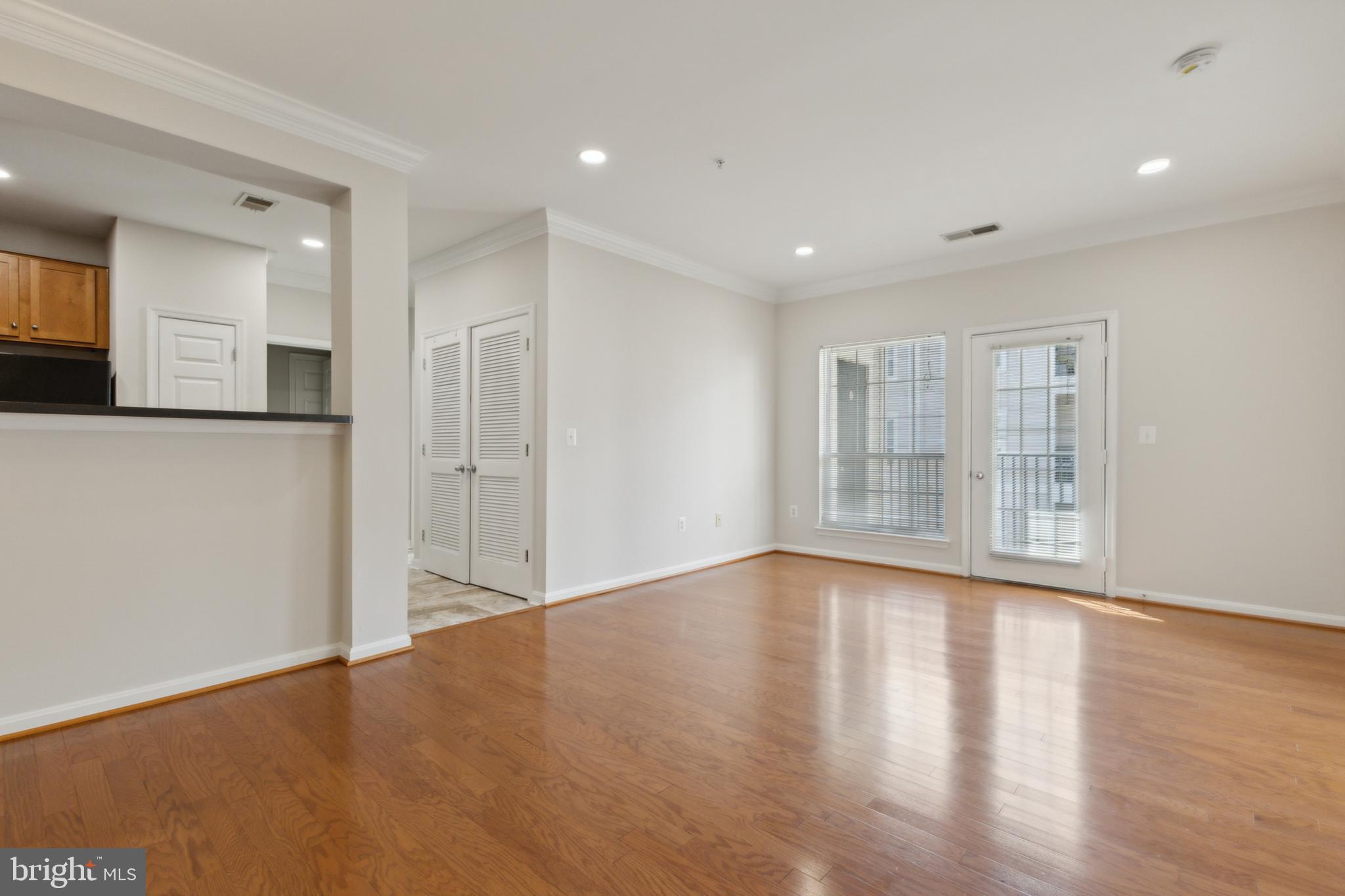 4850 EISENHOWER AVENUE 322