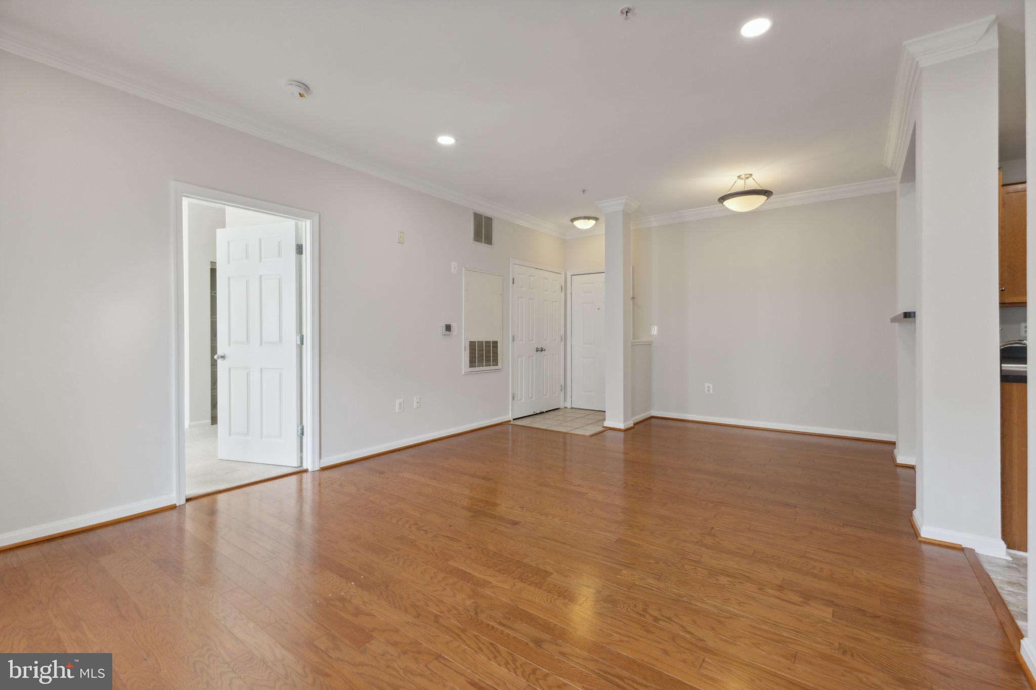 4850 EISENHOWER AVENUE 322