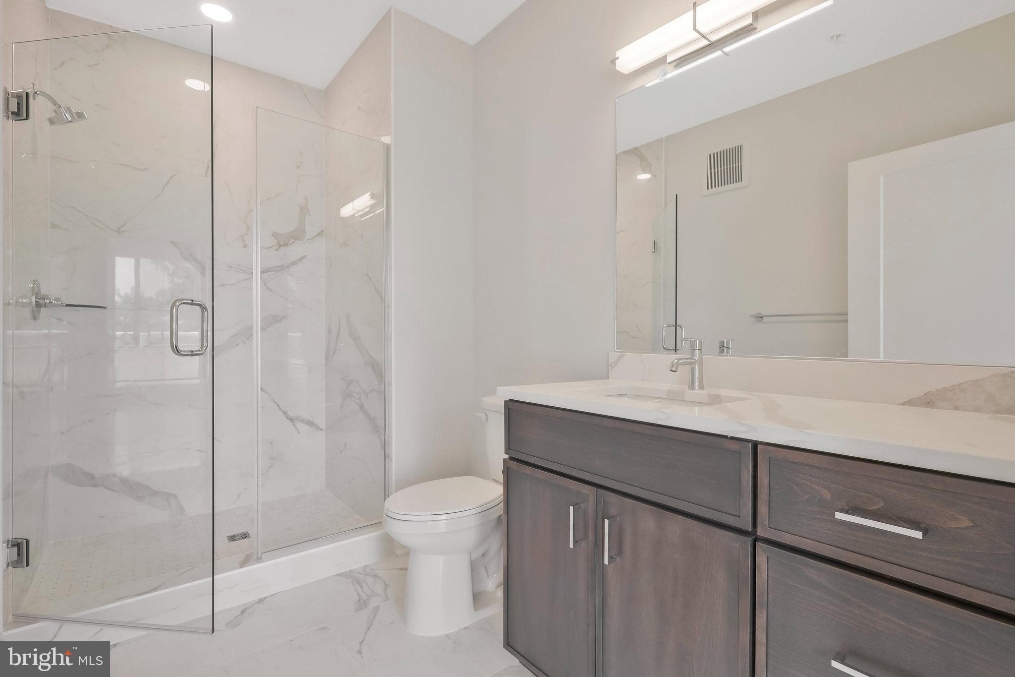 635 SLATERS LANE 305