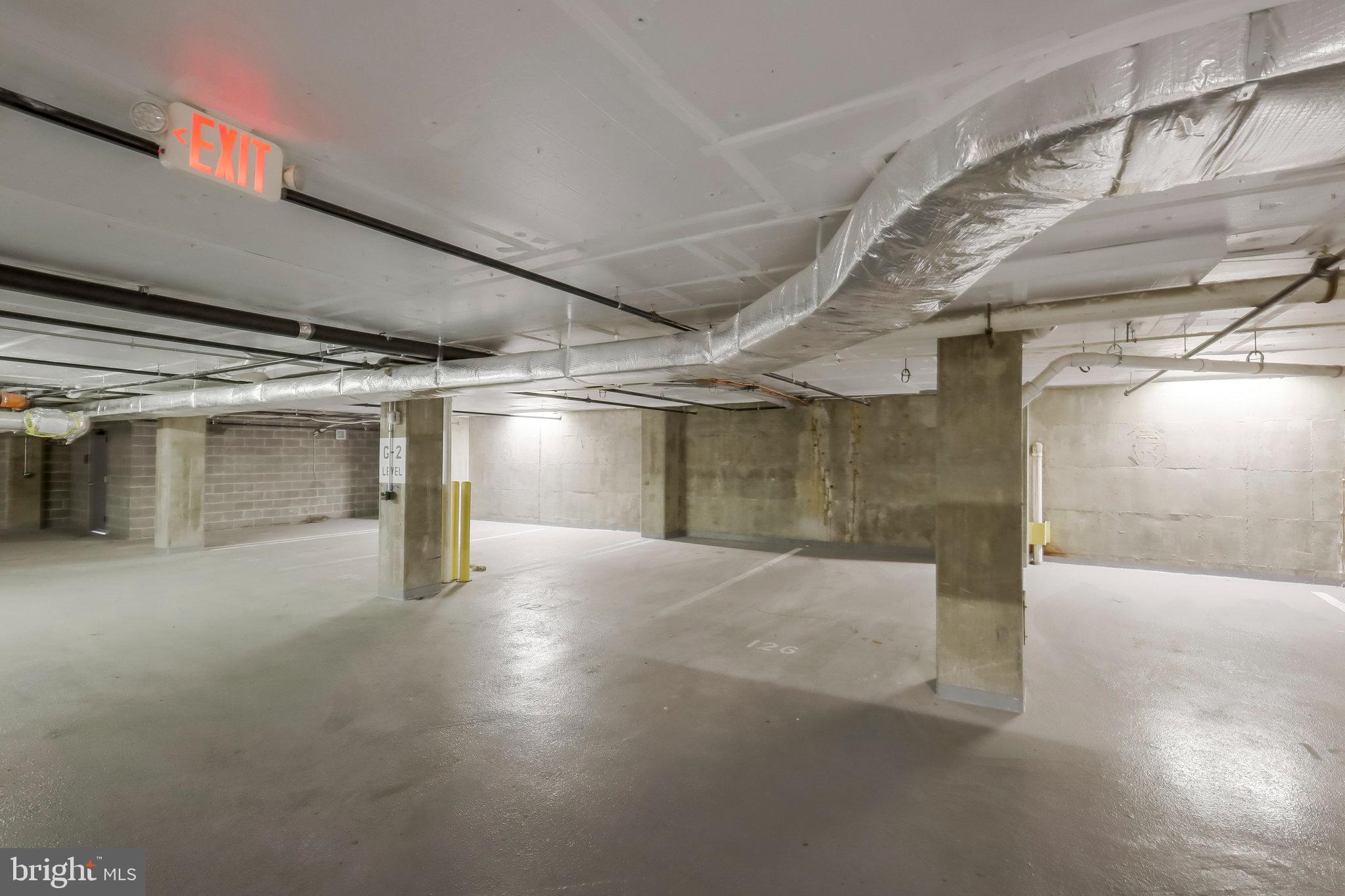 635 SLATERS LANE 305