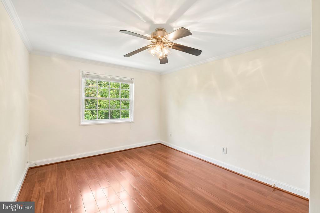 1722 W ABINGDON DRIVE Unit: 301