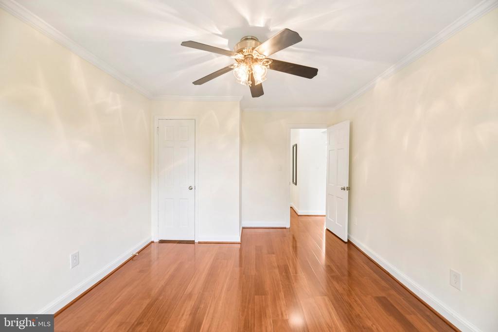 1722 W ABINGDON DRIVE Unit: 301