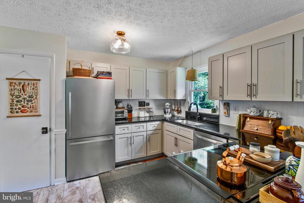 12073 DOGWOOD LANE