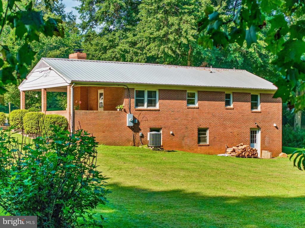 12073 DOGWOOD LANE