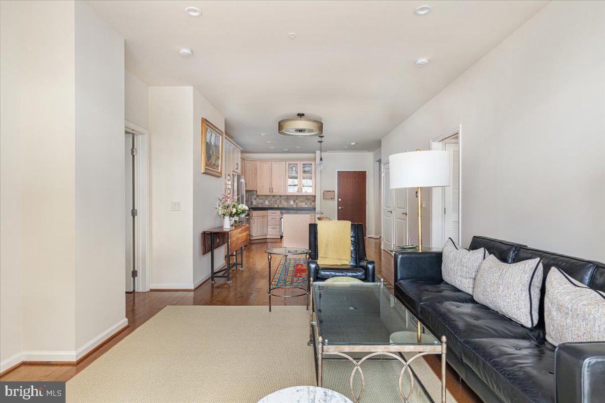 444 W BROAD STREET 509