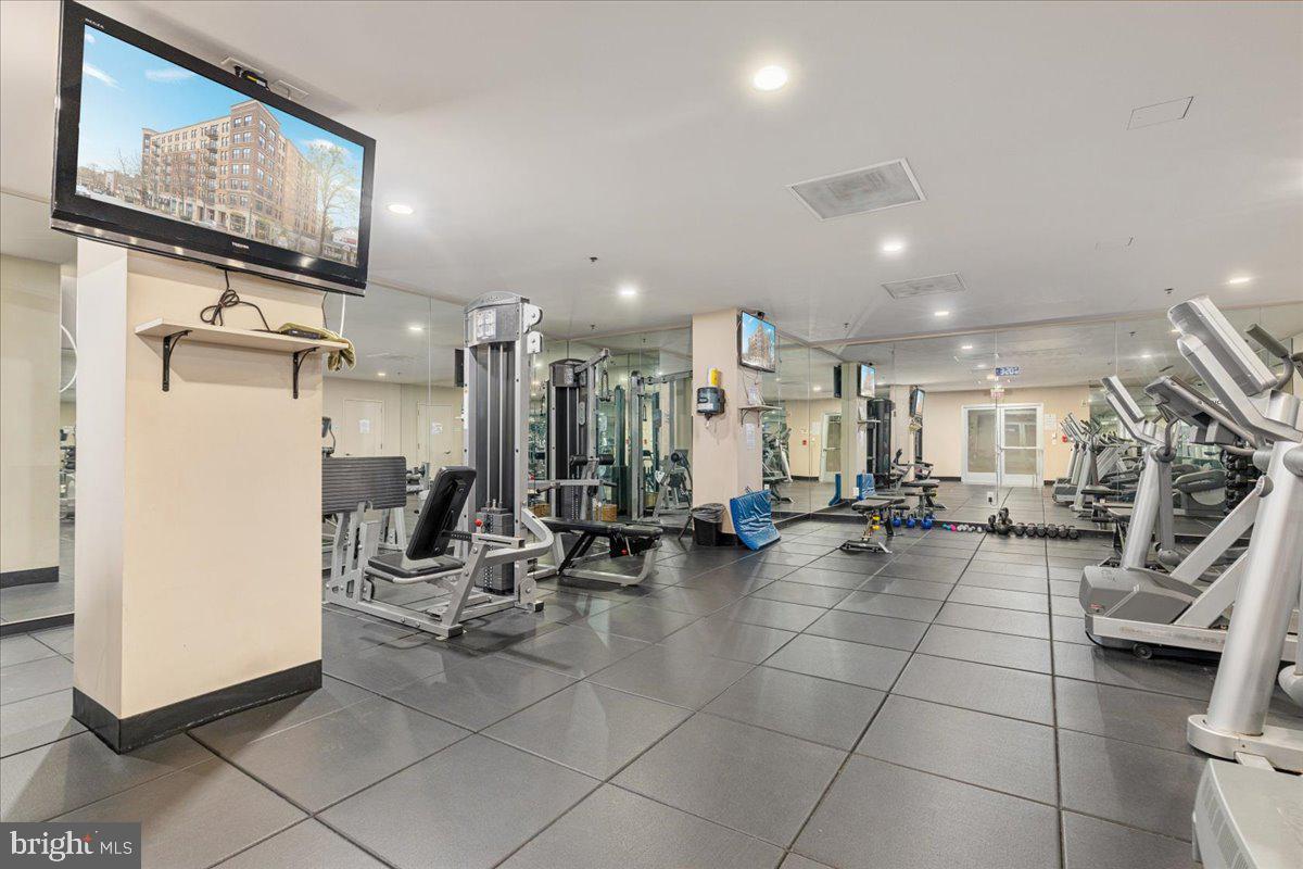 444 W BROAD STREET 509