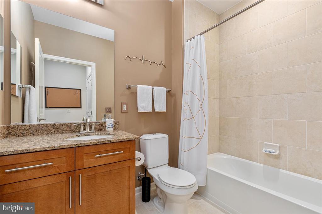 444 W BROAD STREET 509