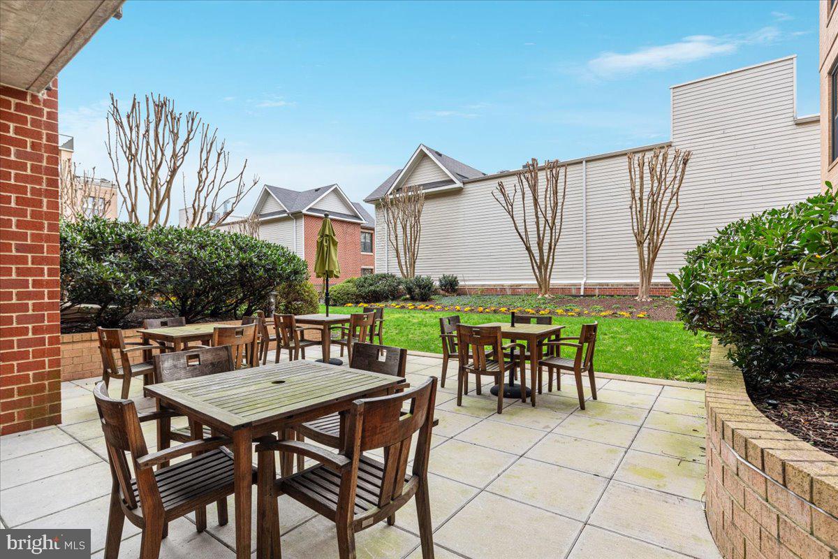 444 W BROAD STREET 509