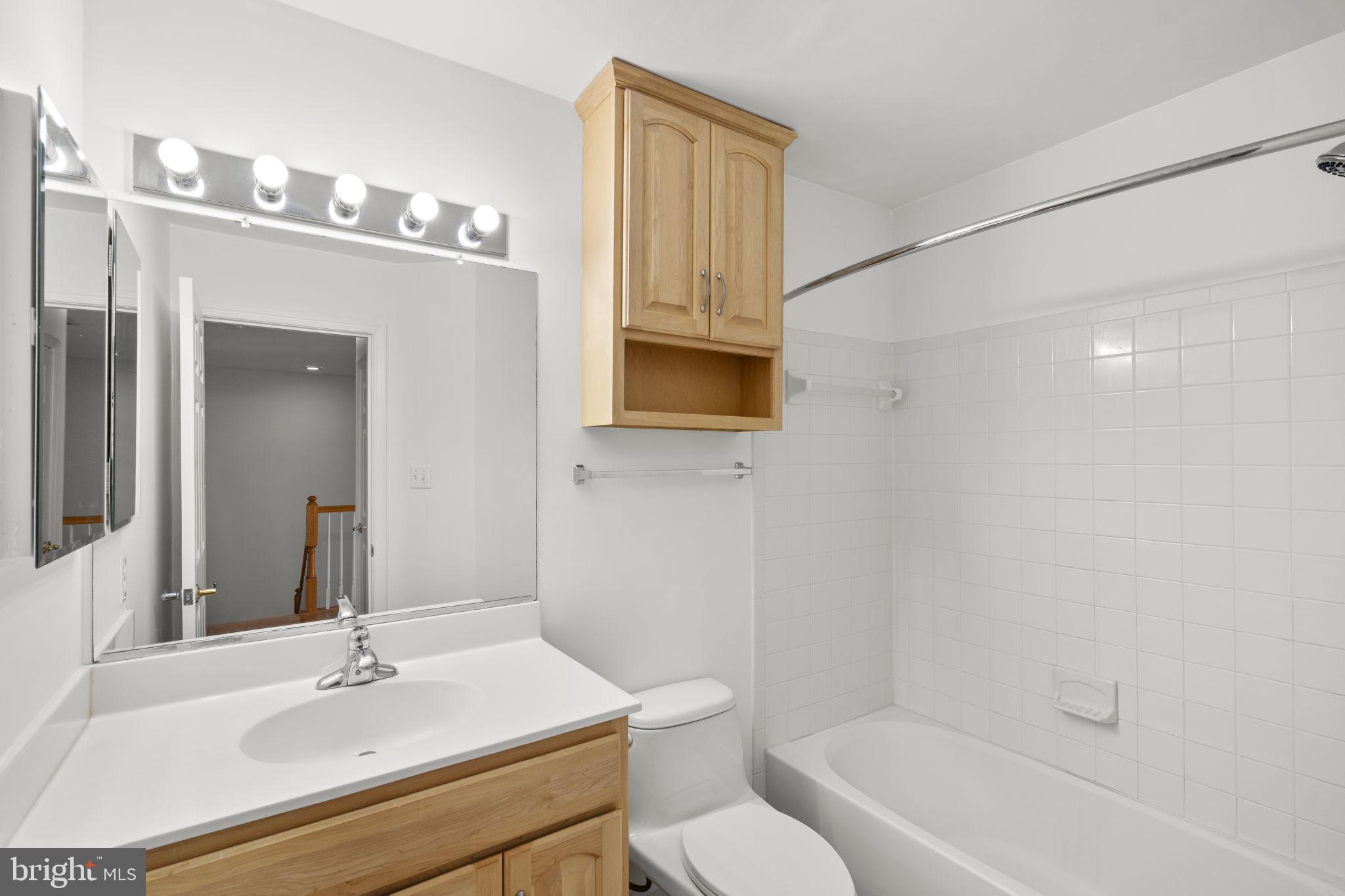 10505 CAPTAIN JOHN SMITH COURT