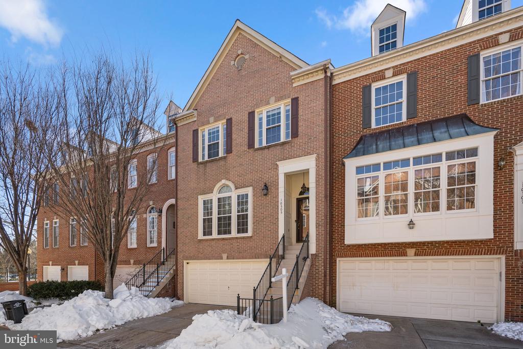 10505 CAPTAIN JOHN SMITH COURT