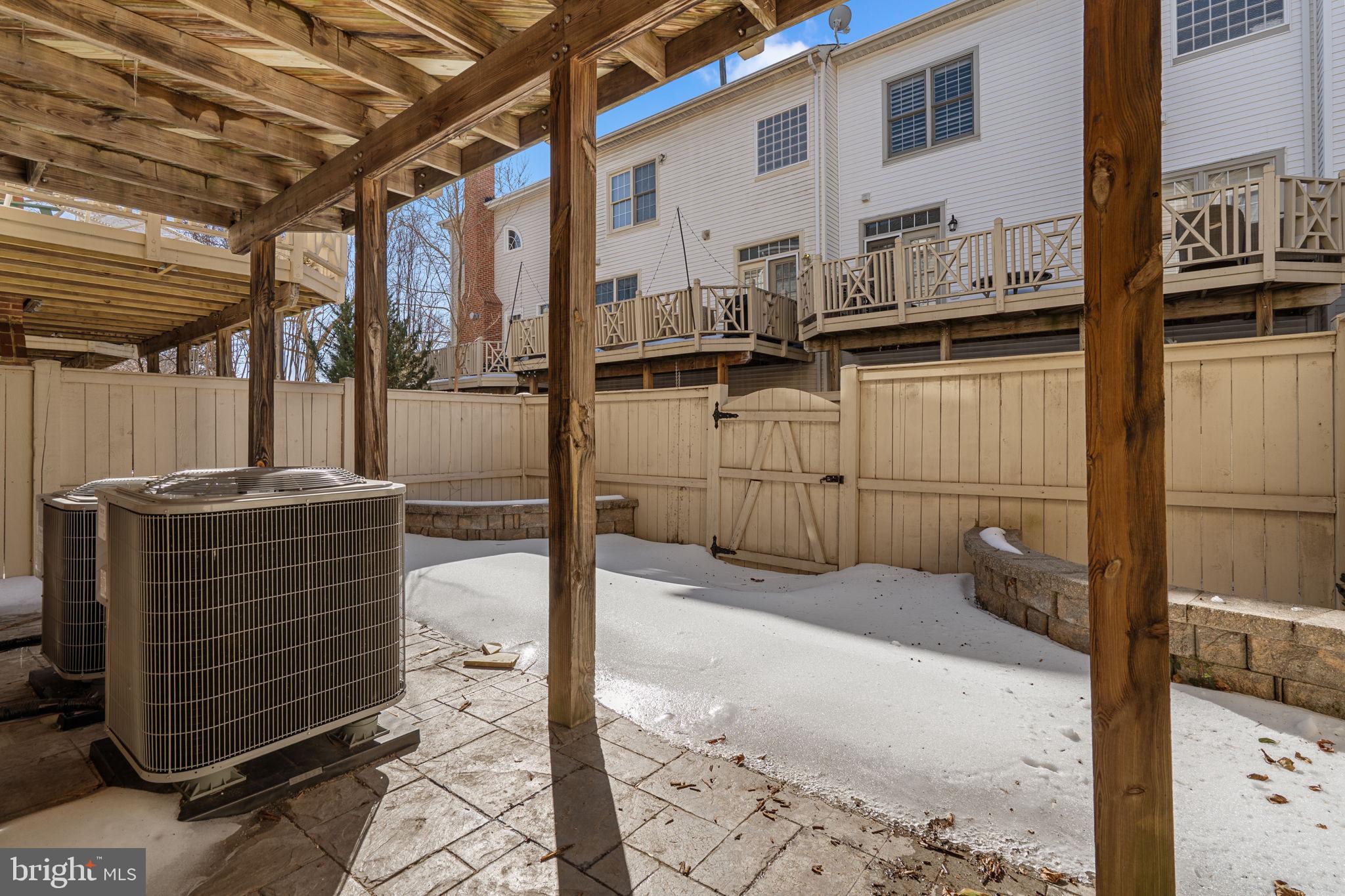 10505 CAPTAIN JOHN SMITH COURT