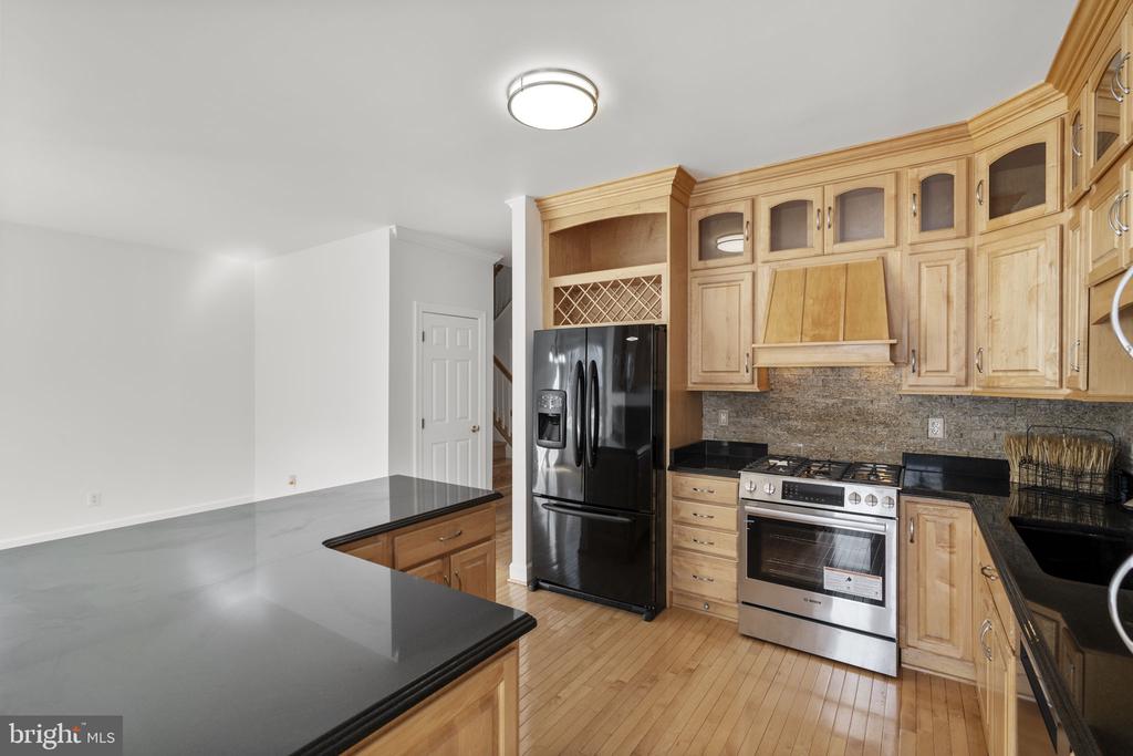 10505 CAPTAIN JOHN SMITH COURT
