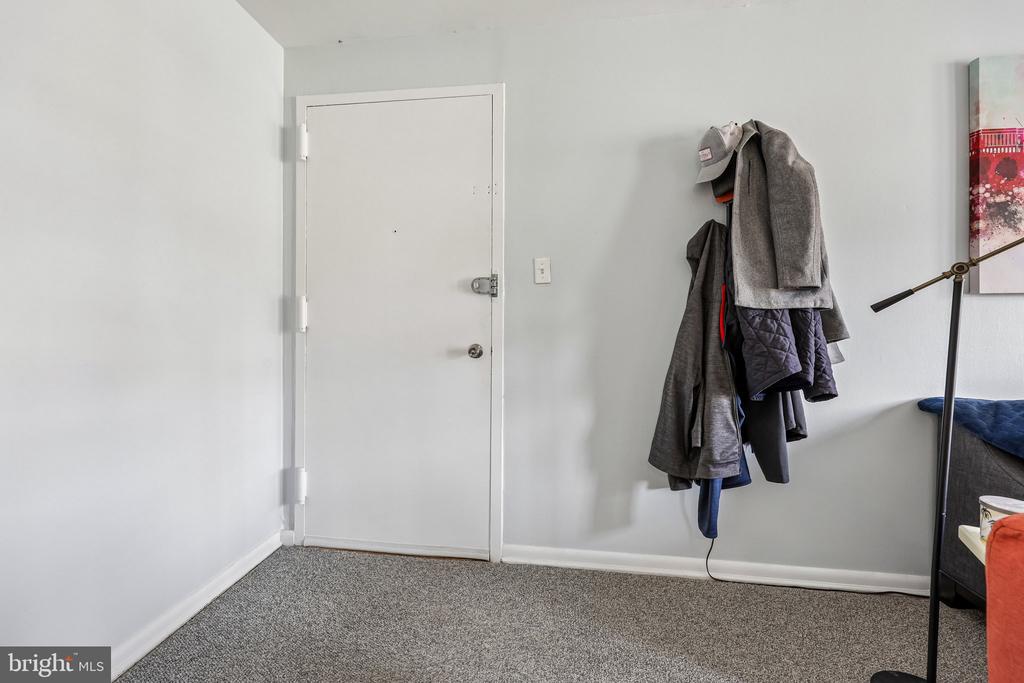 9471 FAIRFAX BOULEVARD 301