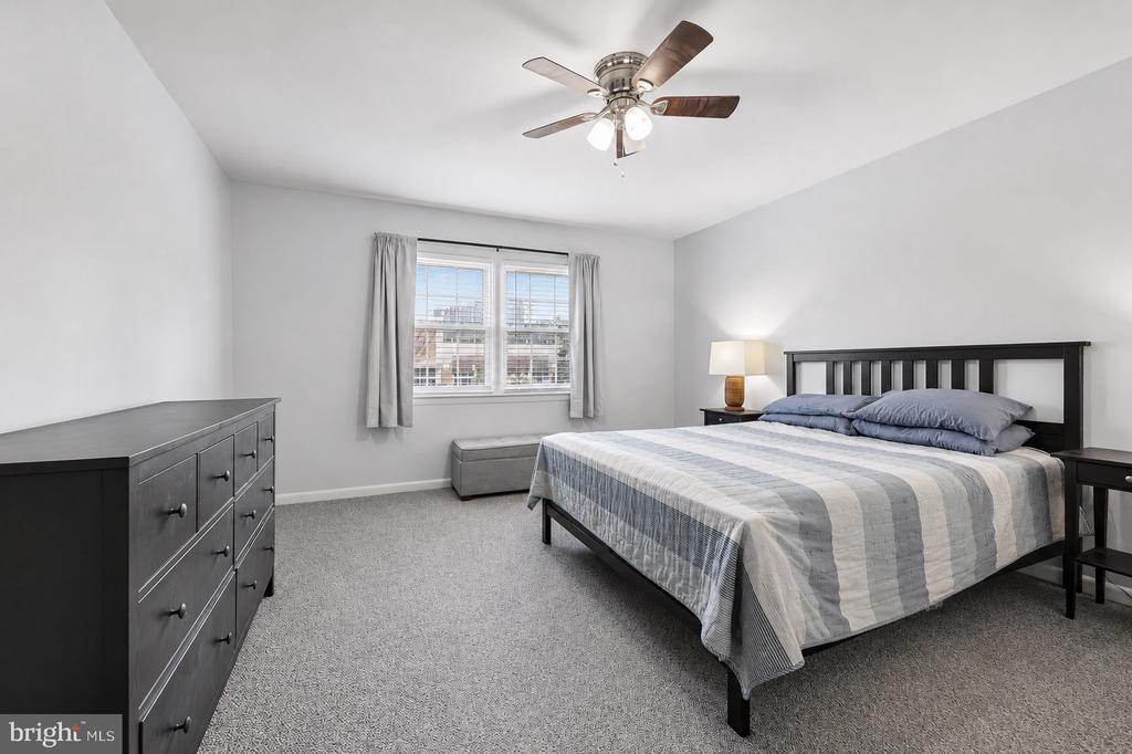 9471 FAIRFAX BOULEVARD 301