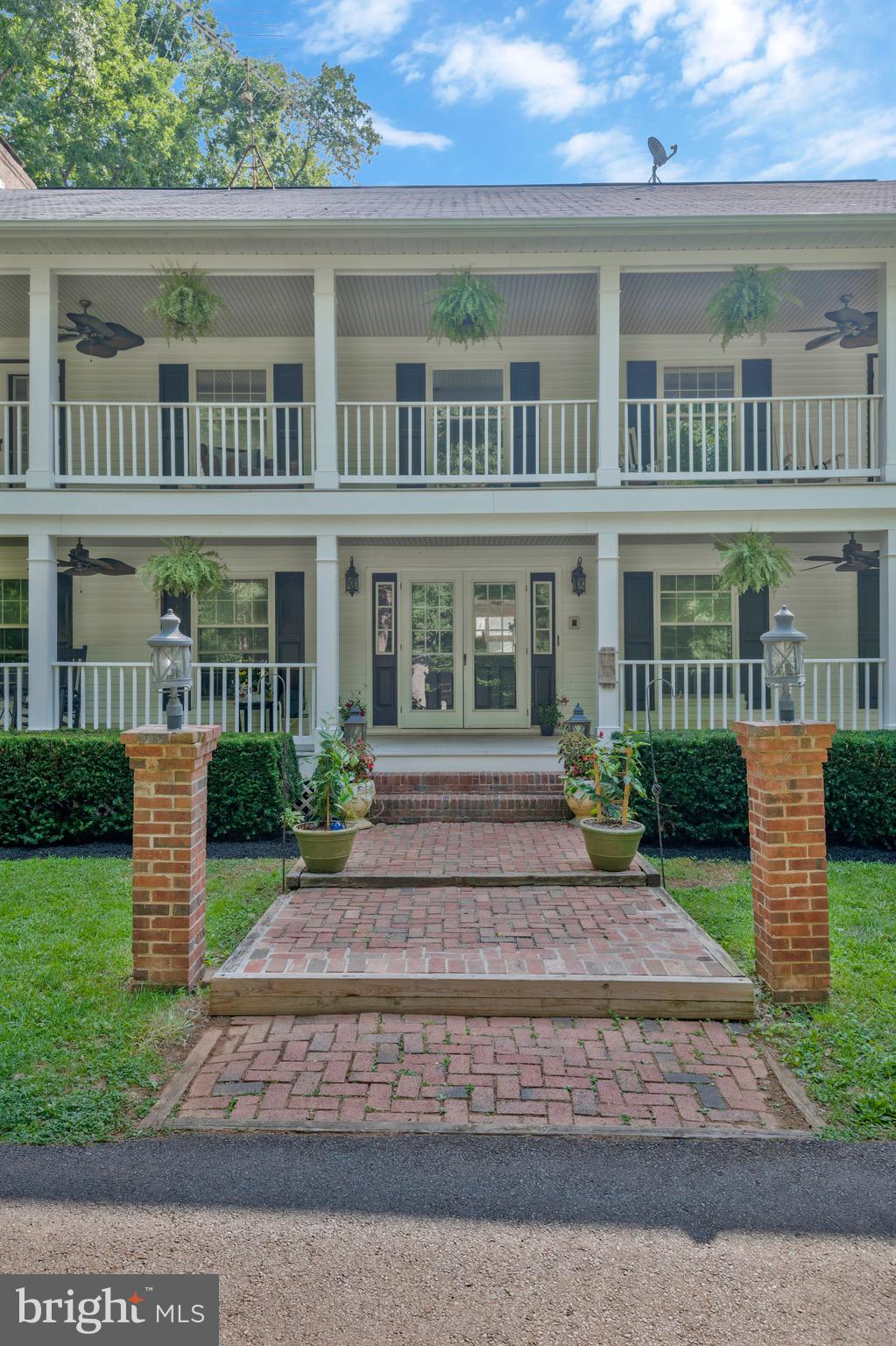 10481 WILLOWSPRING LANE