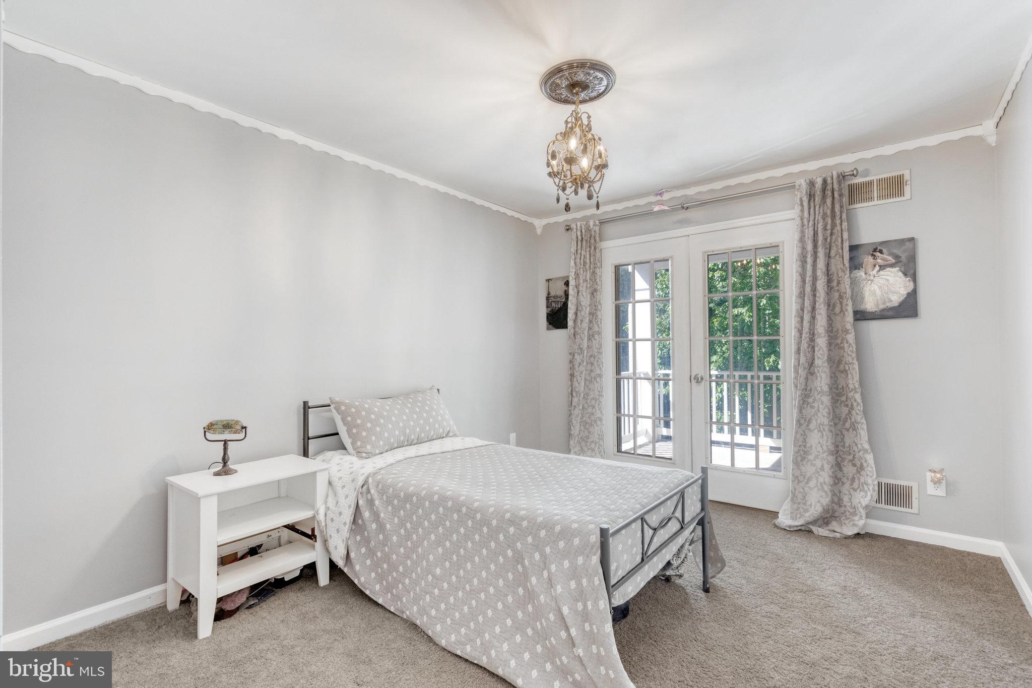 10481 WILLOWSPRING LANE