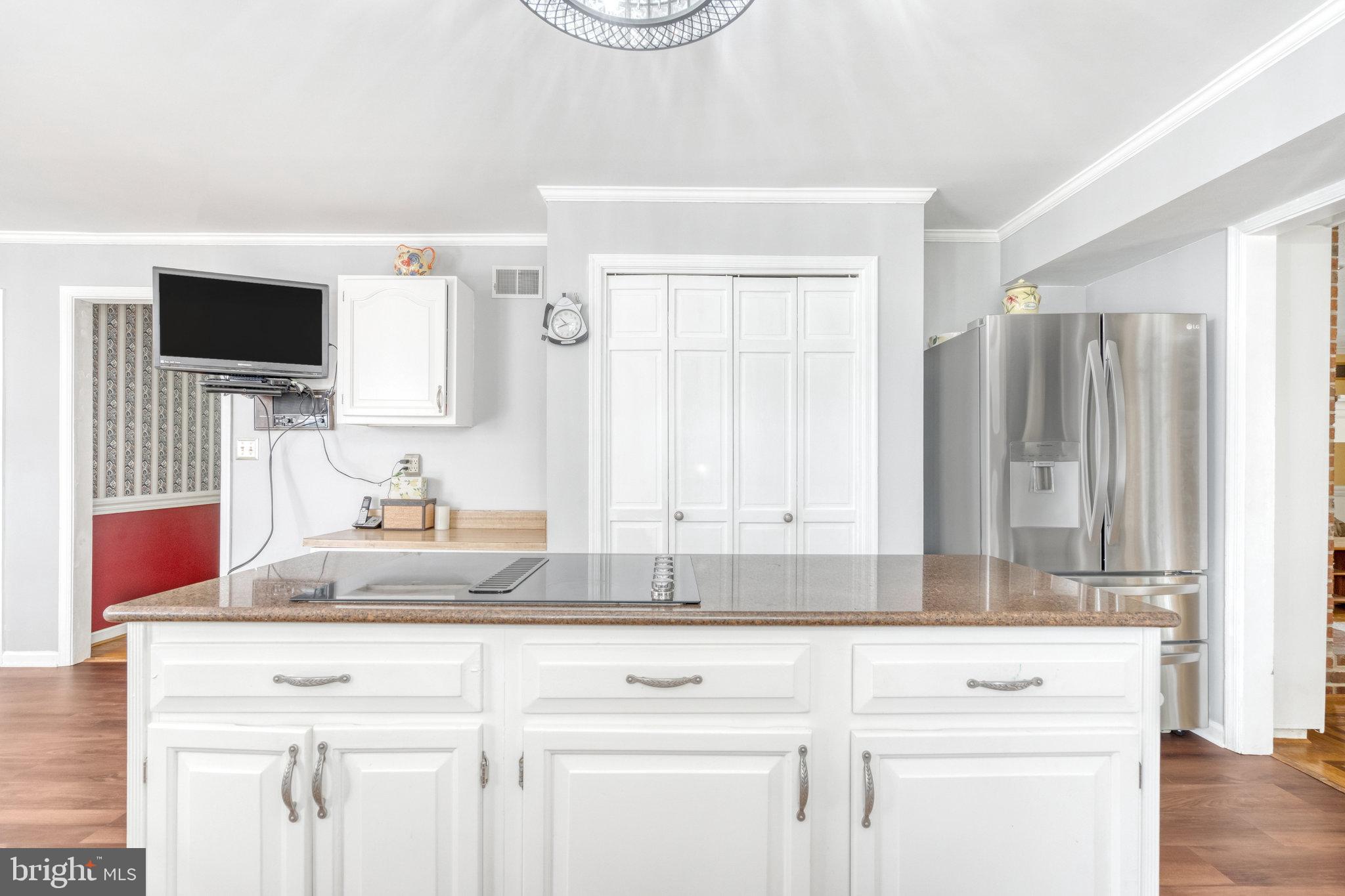 10481 WILLOWSPRING LANE