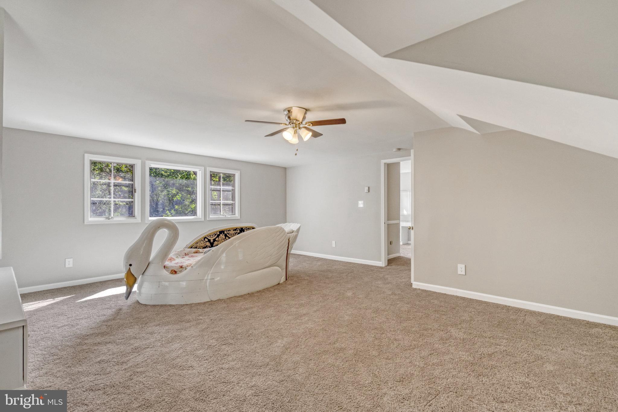 10481 WILLOWSPRING LANE