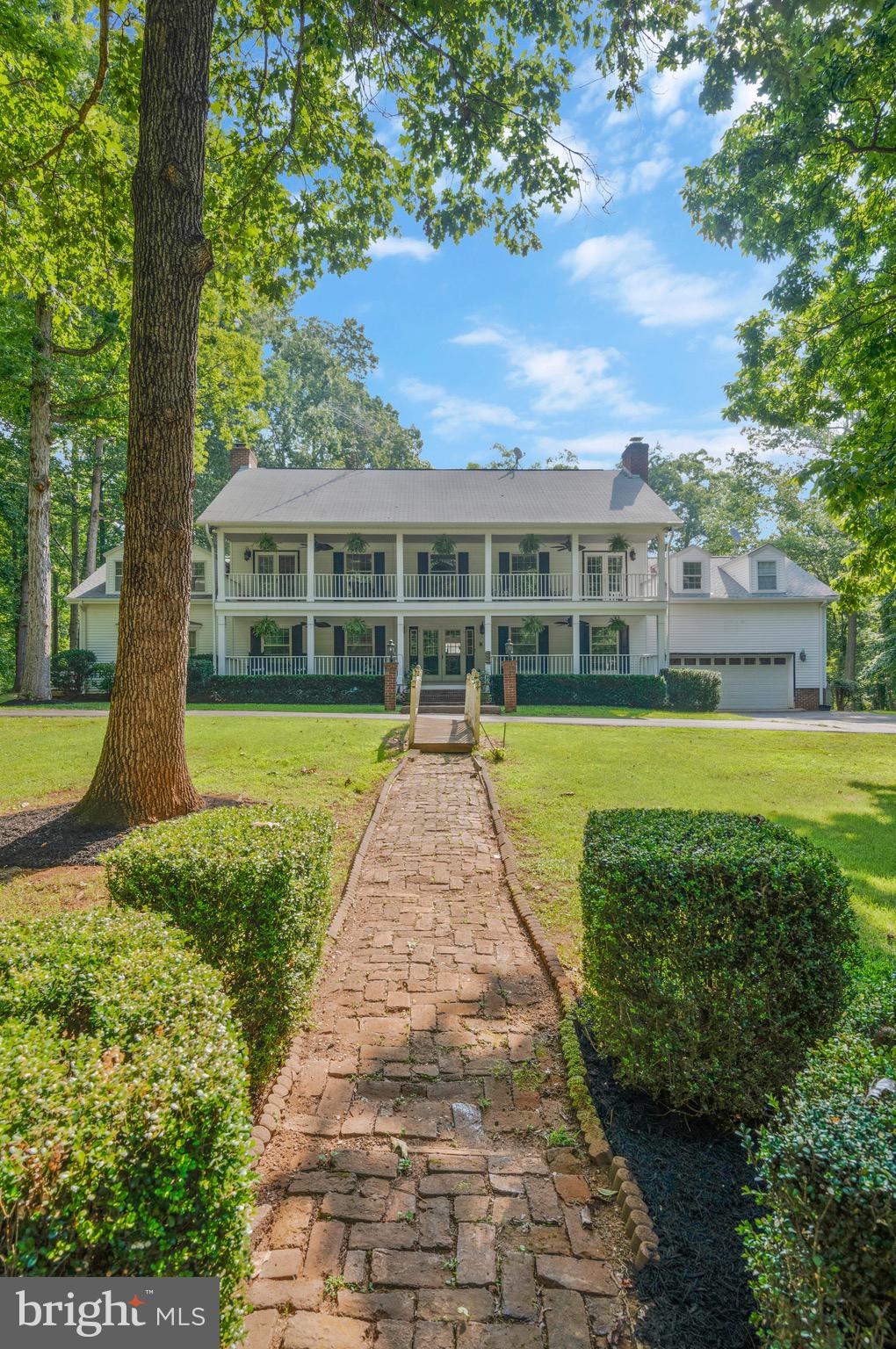 10481 WILLOWSPRING LANE