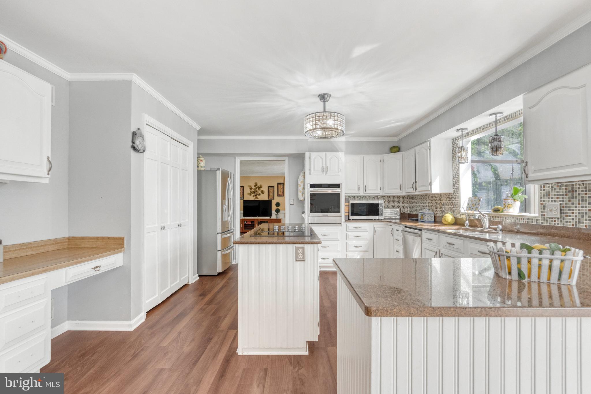 10481 WILLOWSPRING LANE