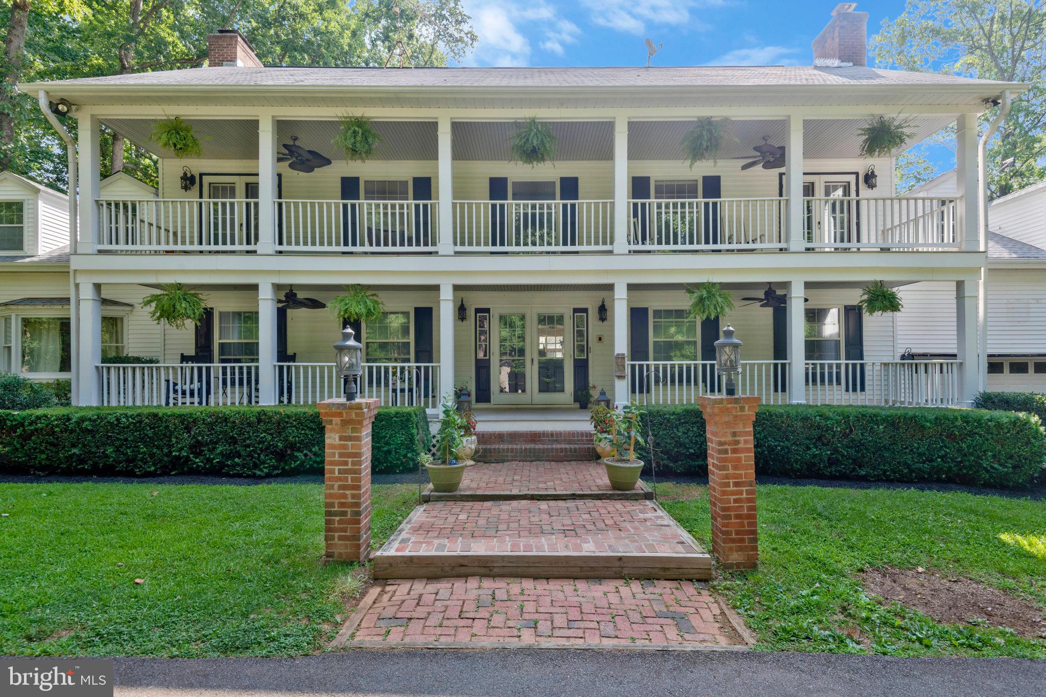 10481 WILLOWSPRING LANE