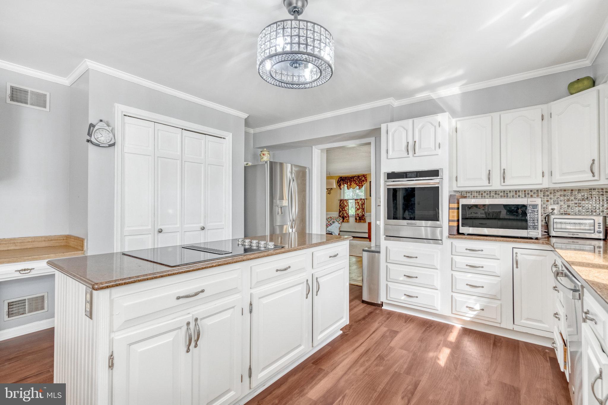 10481 WILLOWSPRING LANE