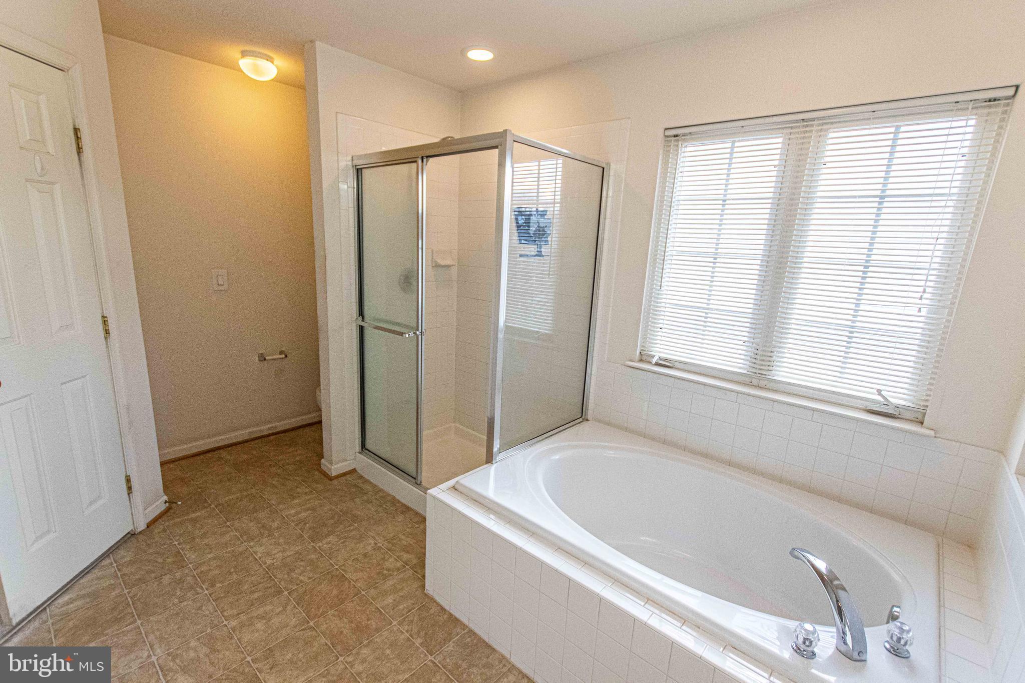 6679 CLARKES MEADOW DRIVE