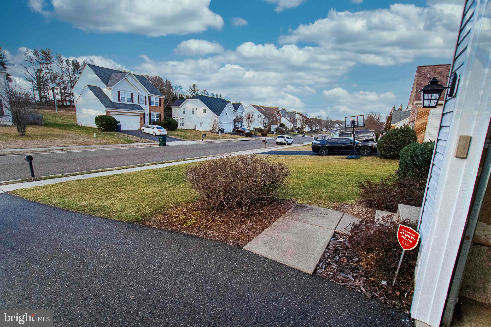 6679 CLARKES MEADOW DRIVE