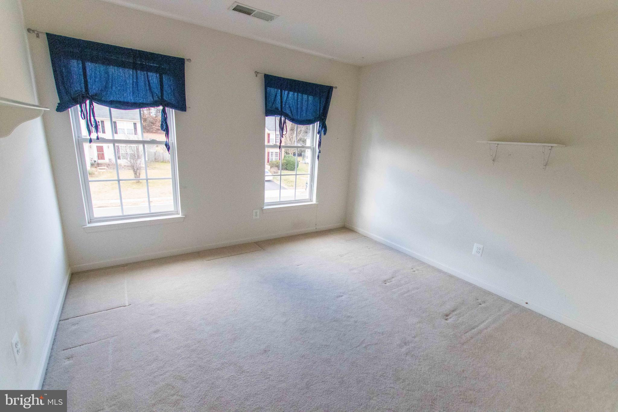 6679 CLARKES MEADOW DRIVE