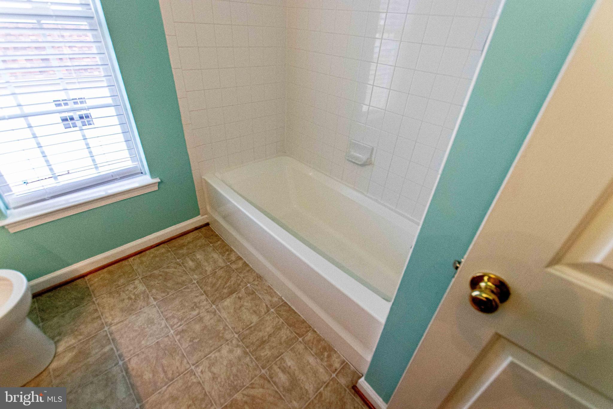 6679 CLARKES MEADOW DRIVE