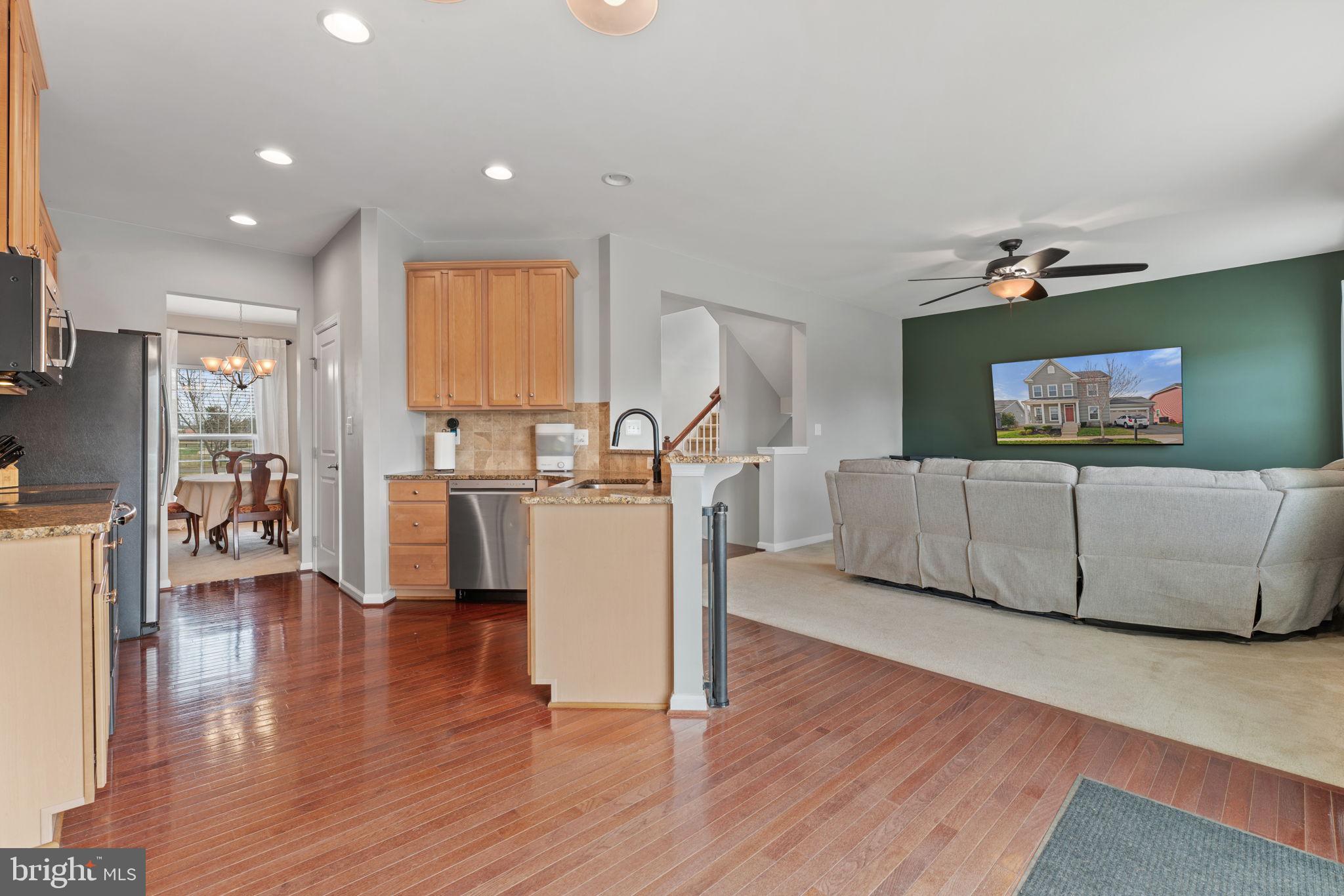 9033 RANDOLPH CIRCLE