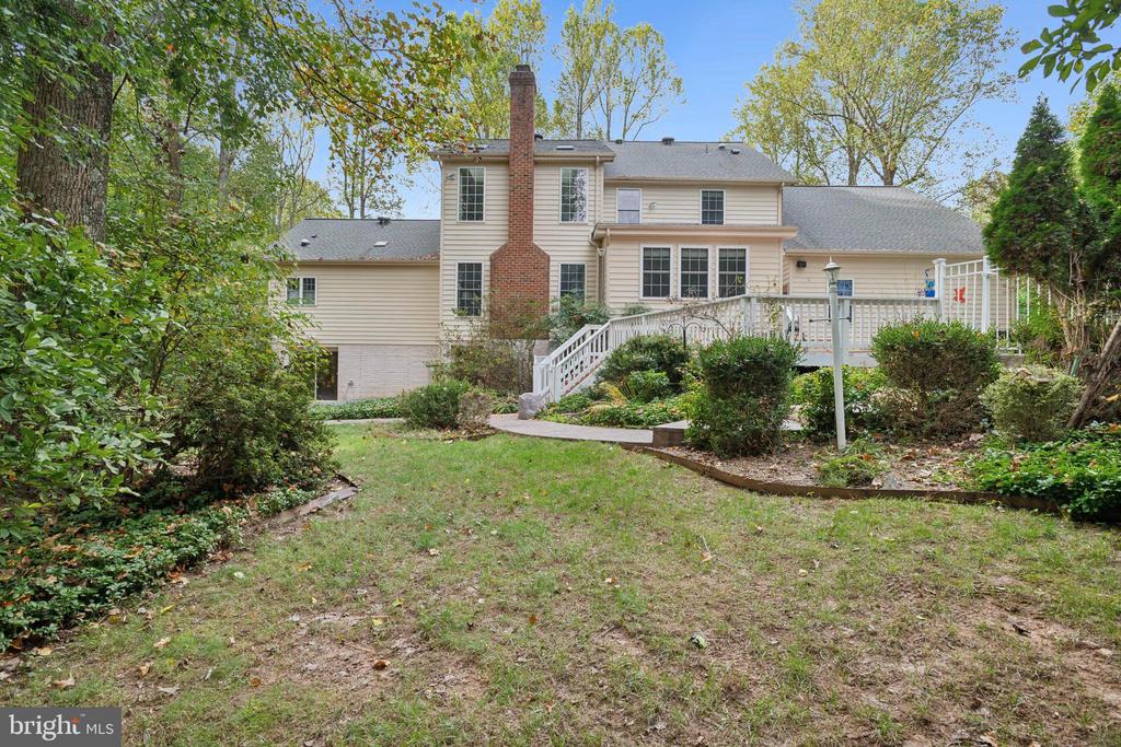 5479 ROSEHAVEN COURT